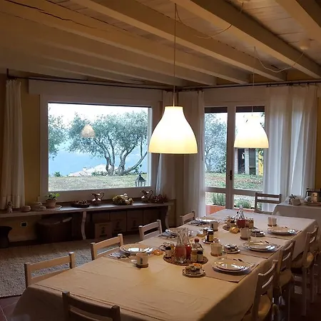 Oda ve Kahvaltı Le Robinie